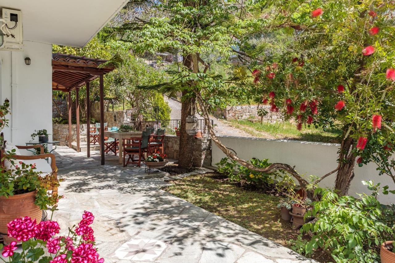 Oikia Guesthouse Стафилос Экстерьер фото