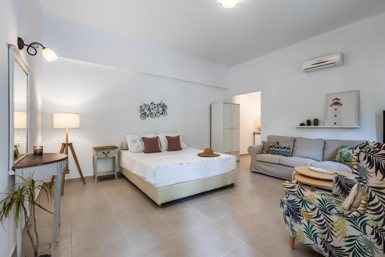 Oikia Guesthouse Стафилос Экстерьер фото