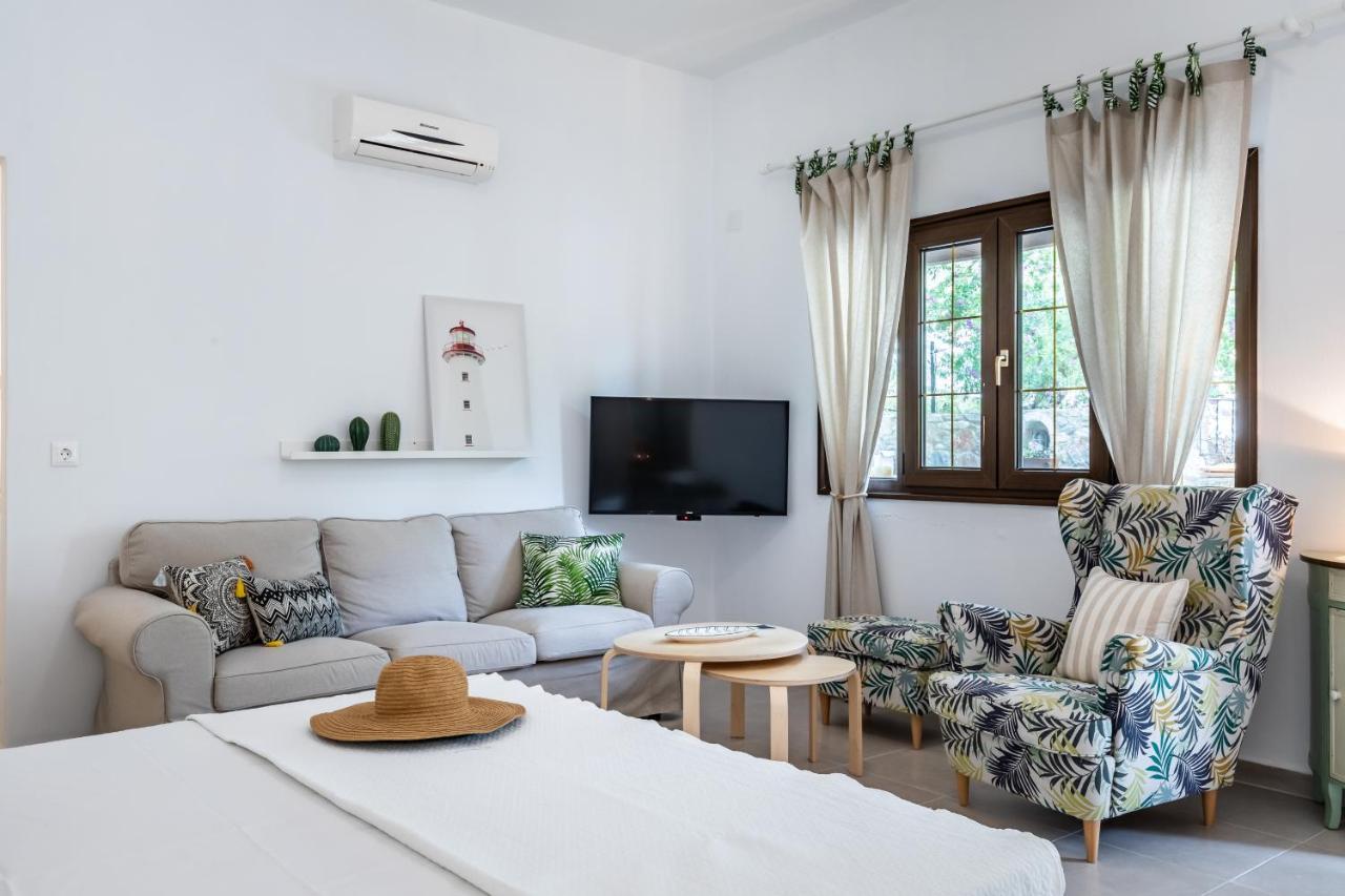 Oikia Guesthouse Стафилос Экстерьер фото